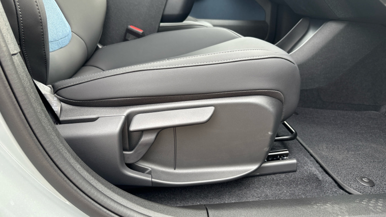 Volvo EX30 315kW Twin Motor Performance Plus 69kWh 5dr Auto Electric Estate